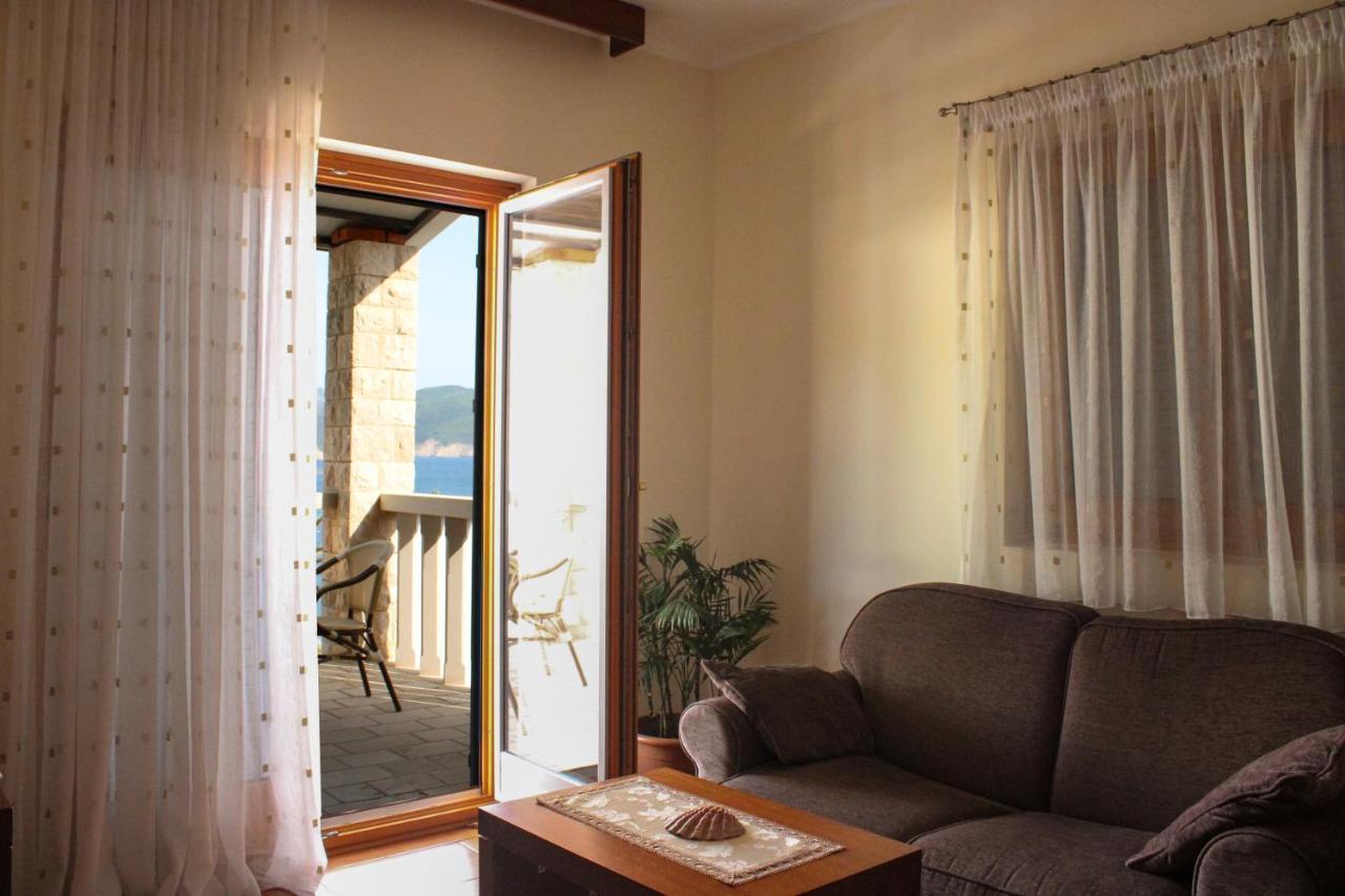Apartments Mun Petrovac na moru Exterior foto