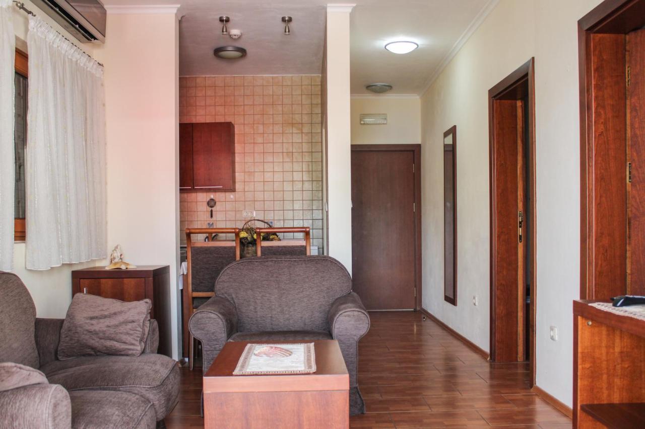 Apartments Mun Petrovac na moru Exterior foto