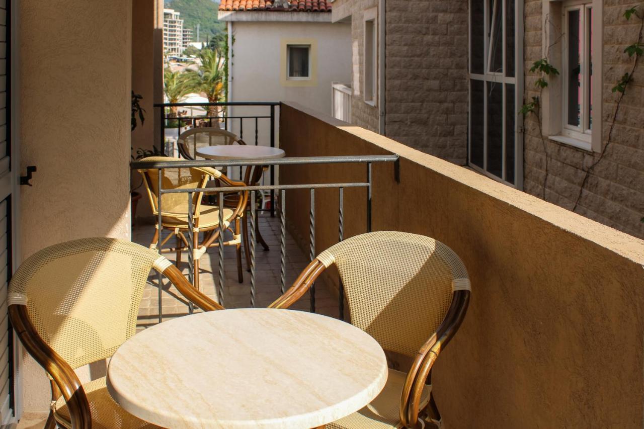 Apartments Mun Petrovac na moru Exterior foto