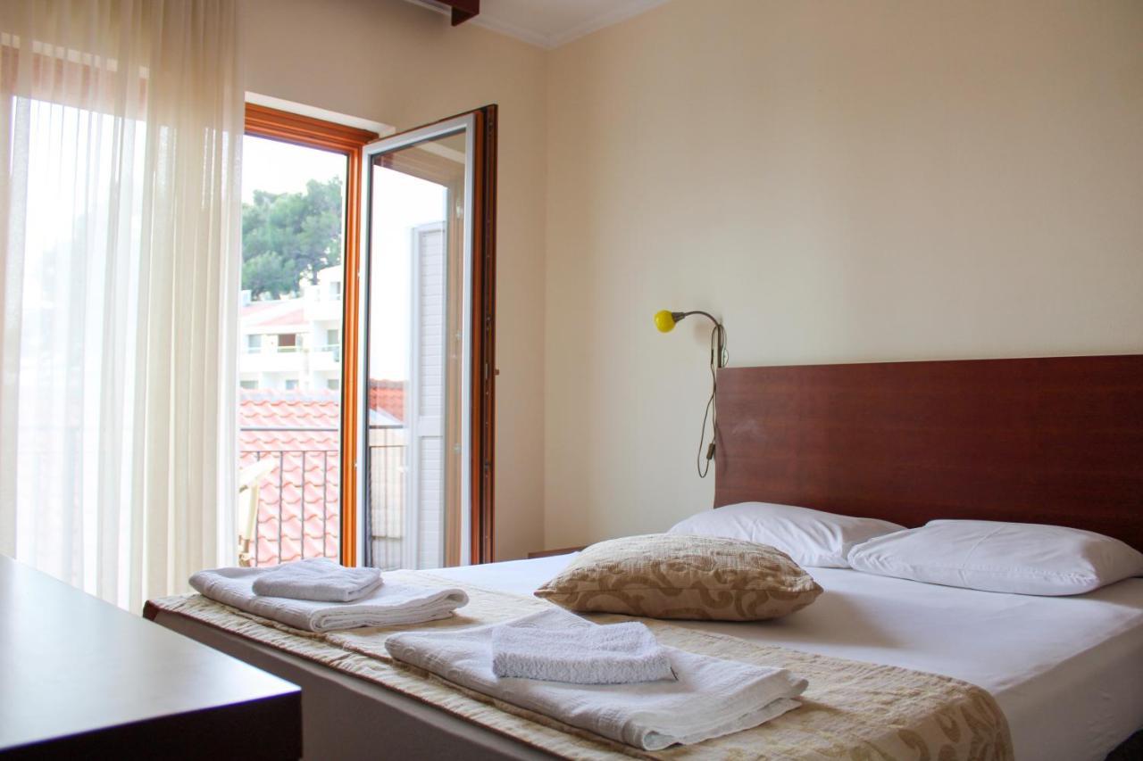Apartments Mun Petrovac na moru Exterior foto