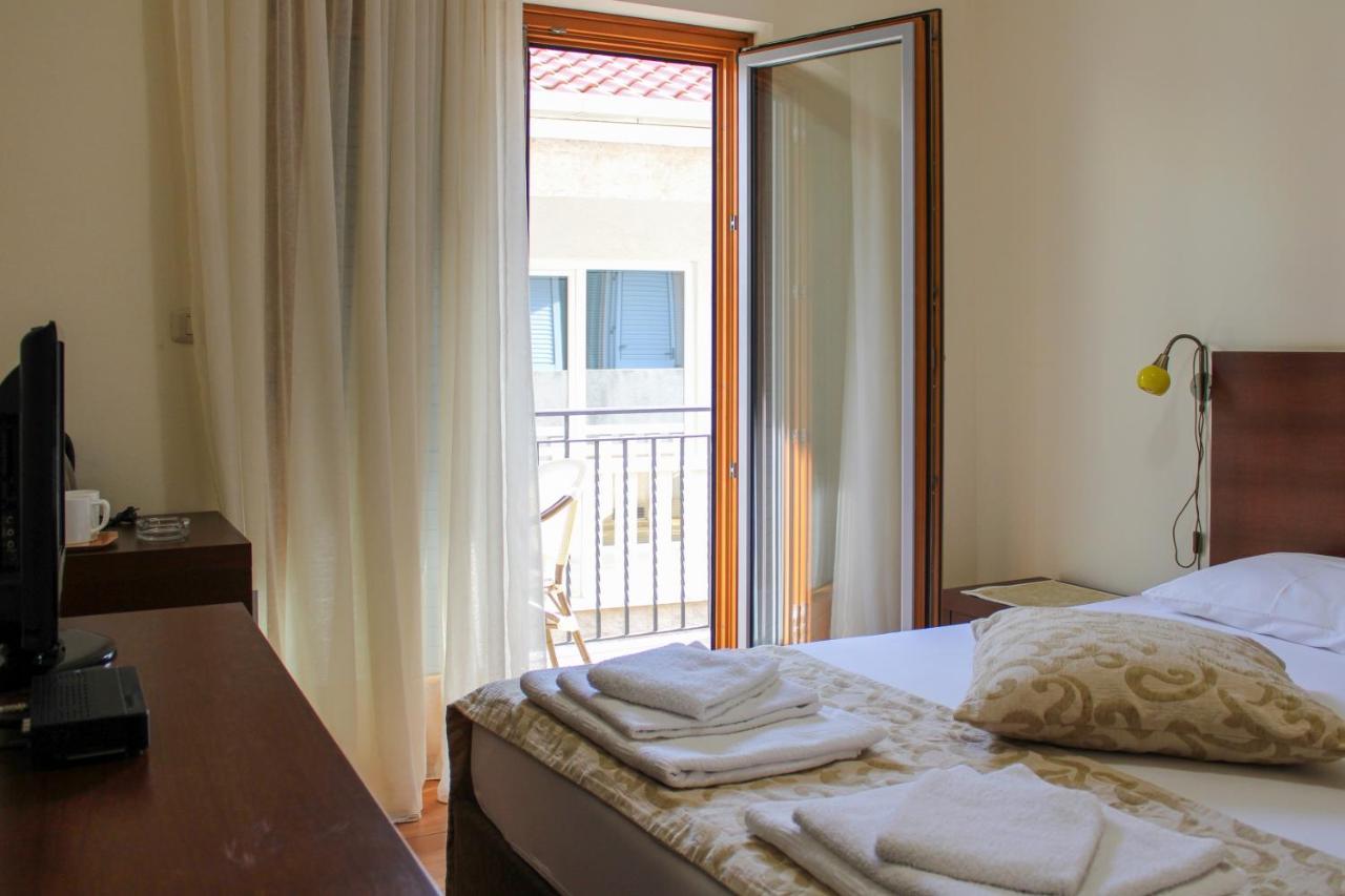 Apartments Mun Petrovac na moru Exterior foto