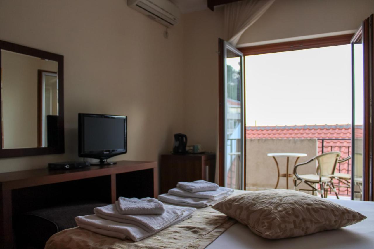 Apartments Mun Petrovac na moru Exterior foto
