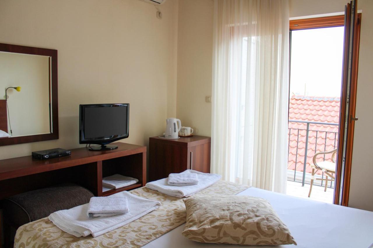 Apartments Mun Petrovac na moru Exterior foto