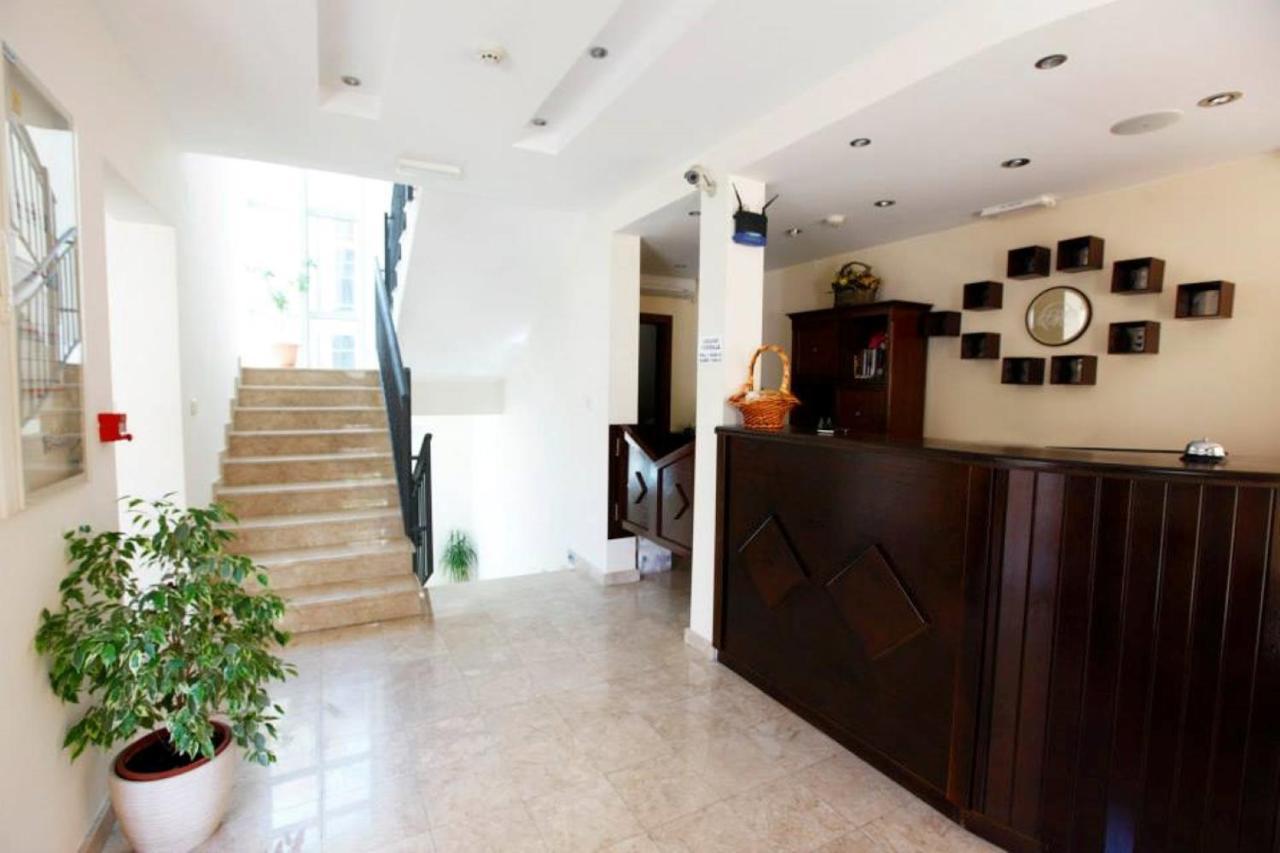 Apartments Mun Petrovac na moru Exterior foto